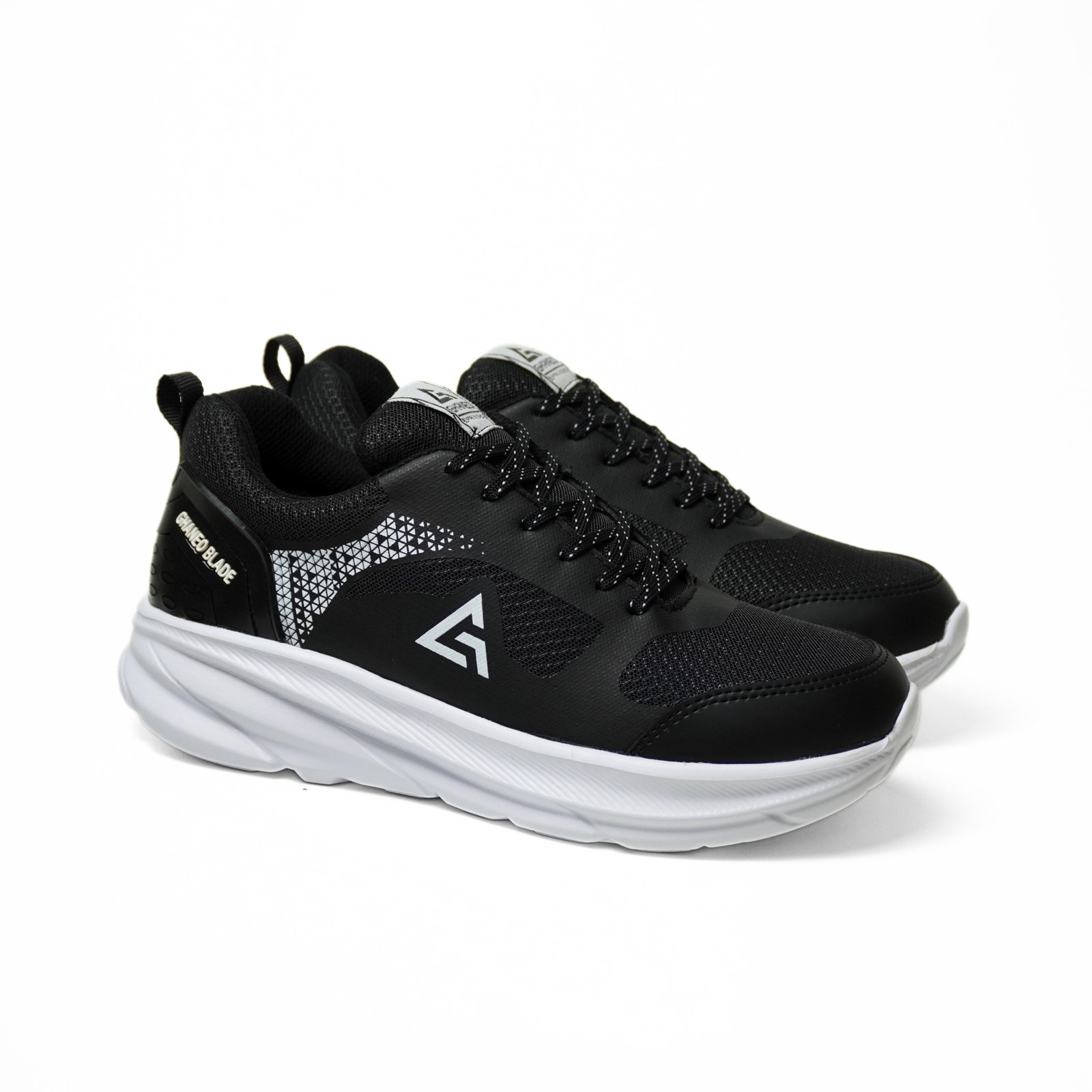 Sepatu Running Ghaneo Blade Hitam Putih